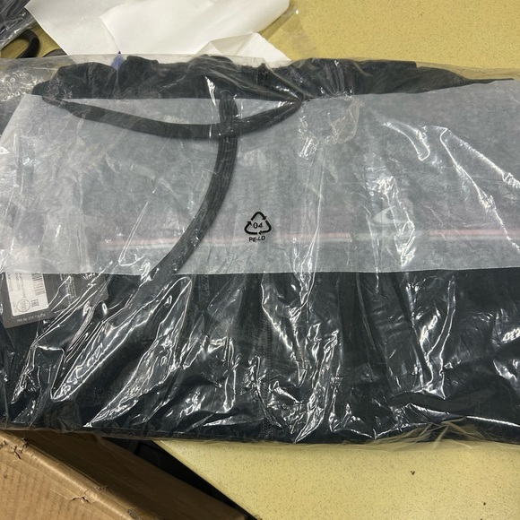 Ski-Doo NWT Ladies Premium Zip-up Hoodie - Picture 3 of 4